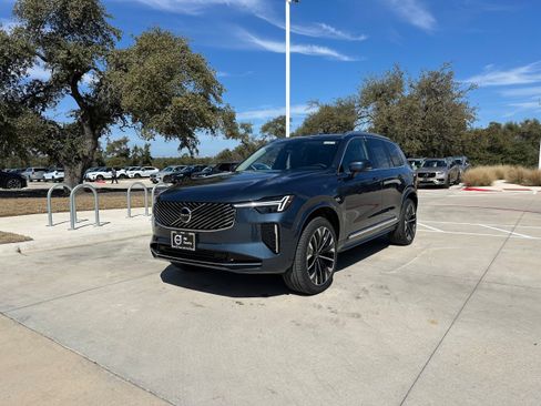 Used 2025 Volvo XC90 T8 Plus w/ Protection Package Premier image 2