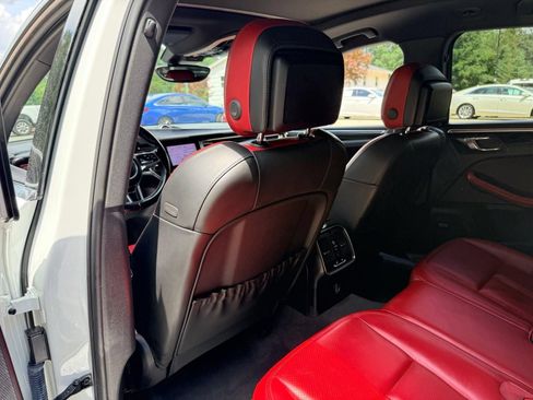 Used 2017 Porsche Macan S AWD/4WD image 32