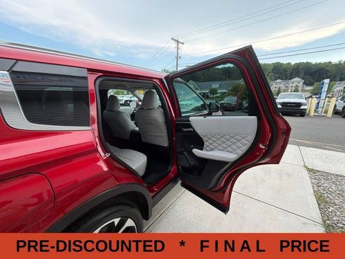 Used 2023 Mitsubishi Outlander SEL AWD/4WD image 59