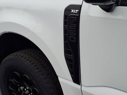 New 2026 Ford F250 XLT w/ XLT Premium Package image 20