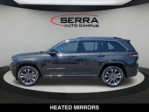 Used 2023 Jeep Grand Cherokee Overland w/ Luxury Tech Group IV AWD/4WD image 11