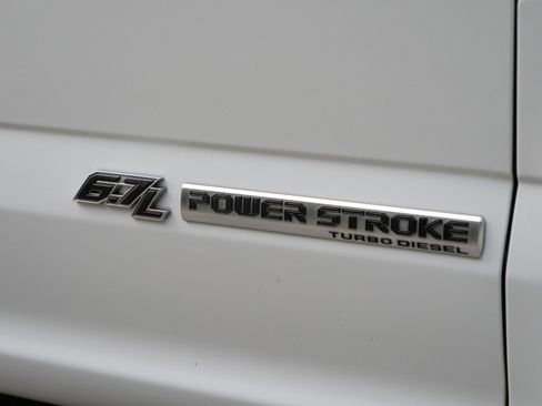 Used 2022 Ford F250 Lariat w/ Tremor Off-Road Package image 9