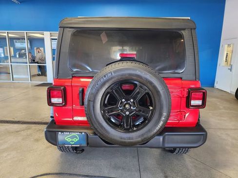 Used 2022 Jeep Wrangler Unlimited Sport image 3