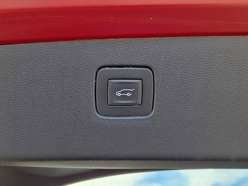 Used 2024 Buick Envista Sport Touring w/ Convenience I Package image 15