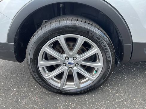 Used 2017 Ford Explorer Limited AWD/4WD image 30