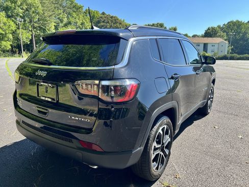 Used 2022 Jeep Compass Limited AWD/4WD image 3