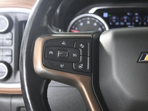 Used 2021 Chevrolet Silverado 1500 High Country w/ Technology Package image 42