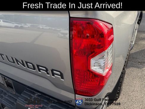 Used 2018 Toyota Tundra SR5 w/ SR5 Upgrade Package RWD image 9