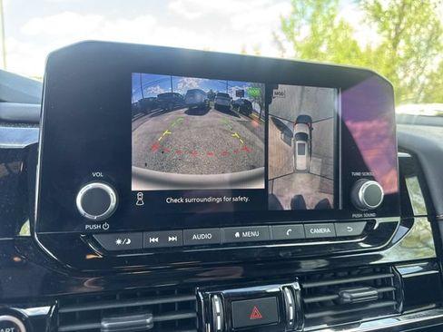 Used 2023 Nissan Pathfinder Rock Creek AWD/4WD image 17