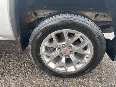 Used 2018 GMC Sierra 1500 SLT w/ SLT Premium Package image 12