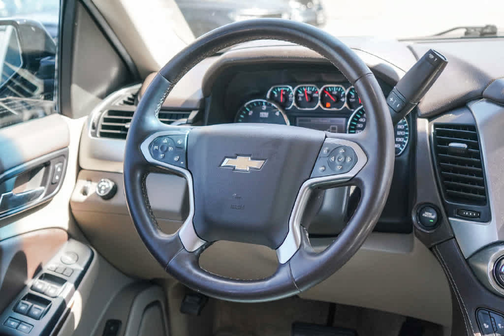 Used 2015 Chevrolet Suburban LT AWD/4WD image 14
