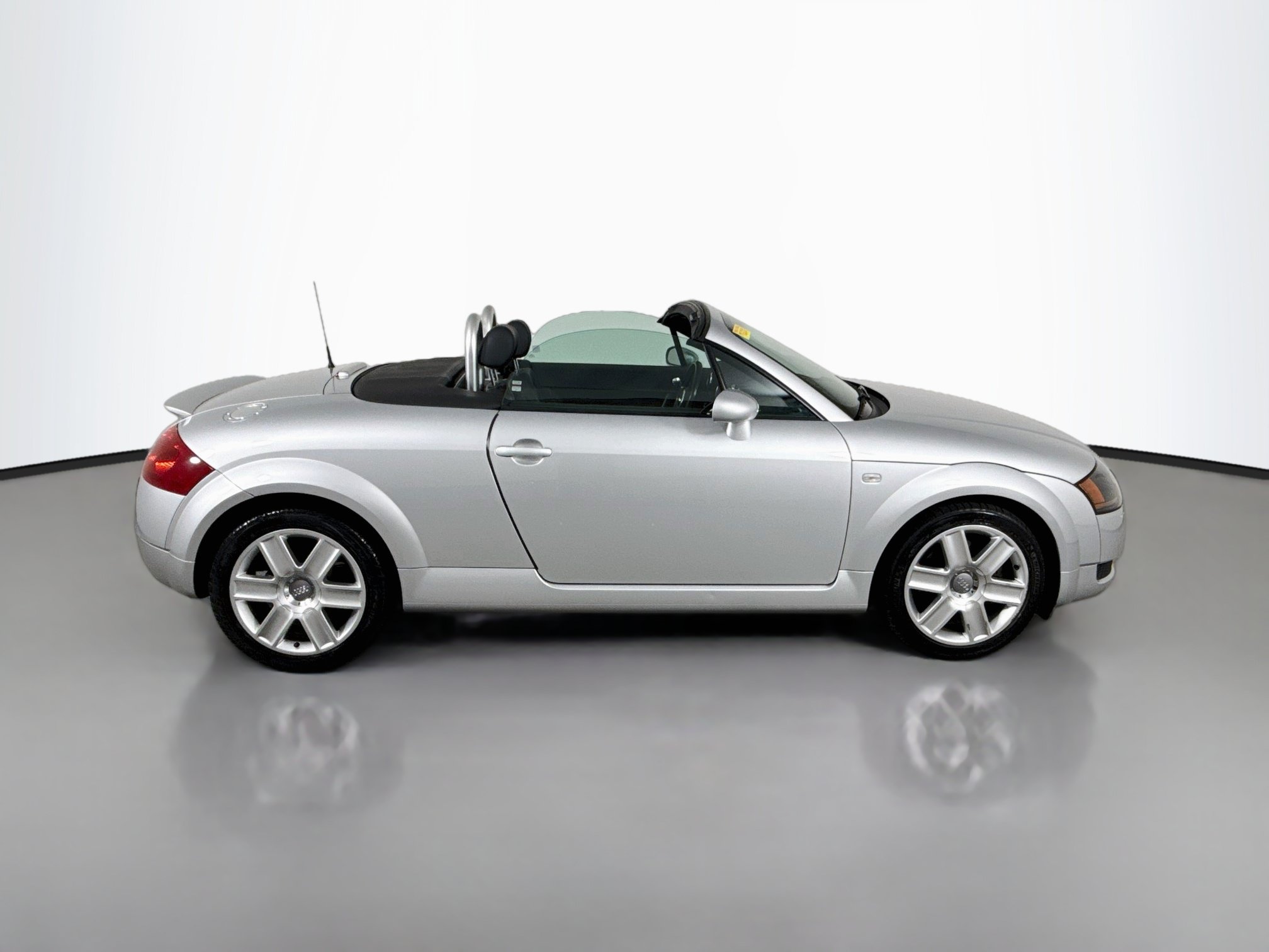Used 2005 Audi TT 1.8T FWD image 8