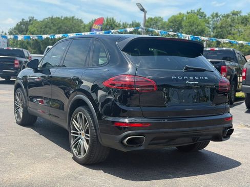 Used 2016 Porsche Cayenne AWD/4WD image 8