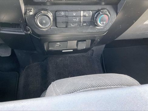Used 2018 Ford F150 XLT AWD/4WD image 32