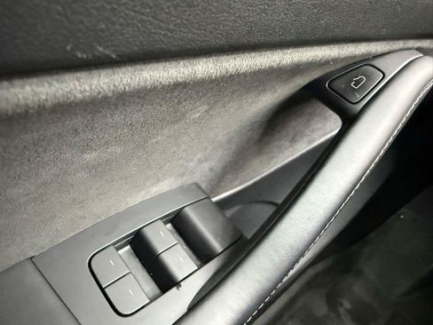 Used 2023 Tesla Model 3 Standard Range RWD image 11