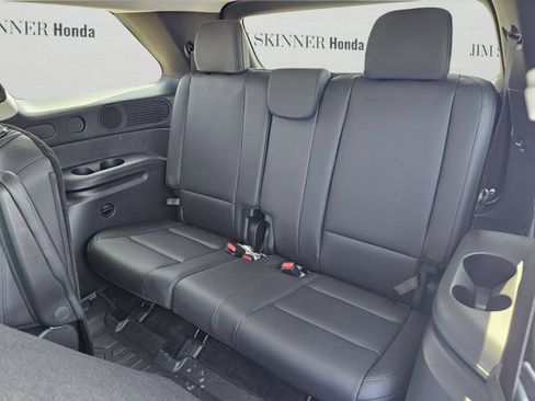 Used 2026 Hyundai Palisade SEL FWD image 36