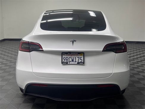 Used 2025 Tesla Model Y Long Range image 6