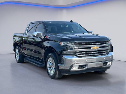 Used 2020 Chevrolet Silverado 1500 LTZ w/ LTZ Plus Package AWD/4WD image 5
