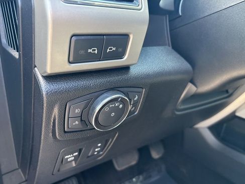Used 2018 Ford F150 Lariat w/ Equipment Group 502A Luxury AWD/4WD image 15