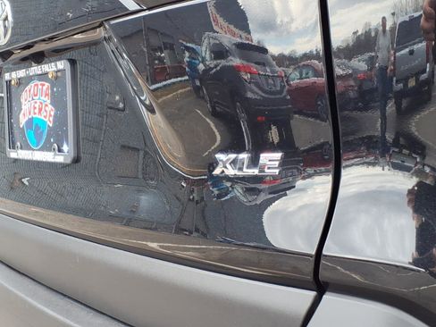 Certified 2023 Toyota RAV4 XLE image 7