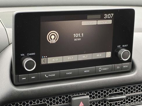 Used 2025 Honda HR-V Sport image 16