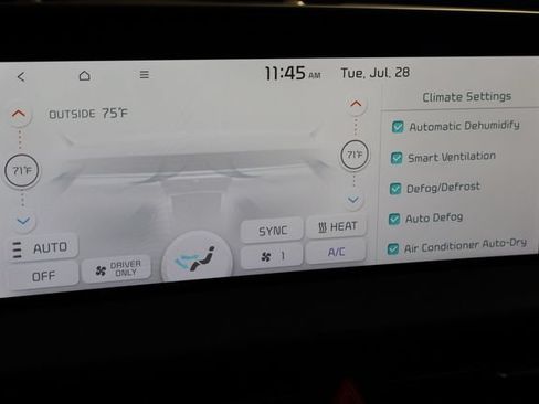 Certified 2024 Kia EV6 Wind RWD image 29