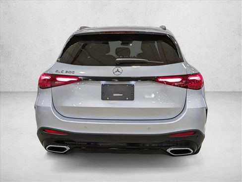 Used 2026 Mercedes-Benz GLC 300 image 7
