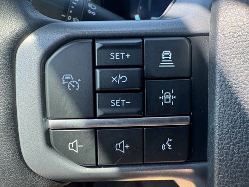 Used 2025 Ford F250 Lariat w/ Lariat Ultimate Package AWD/4WD image 25