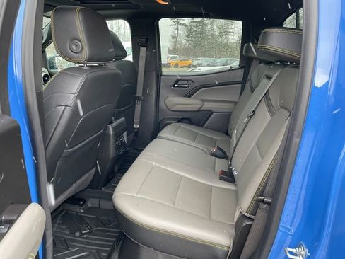 Used 2025 Chevrolet Colorado ZR2 w/ Technology Package image 19