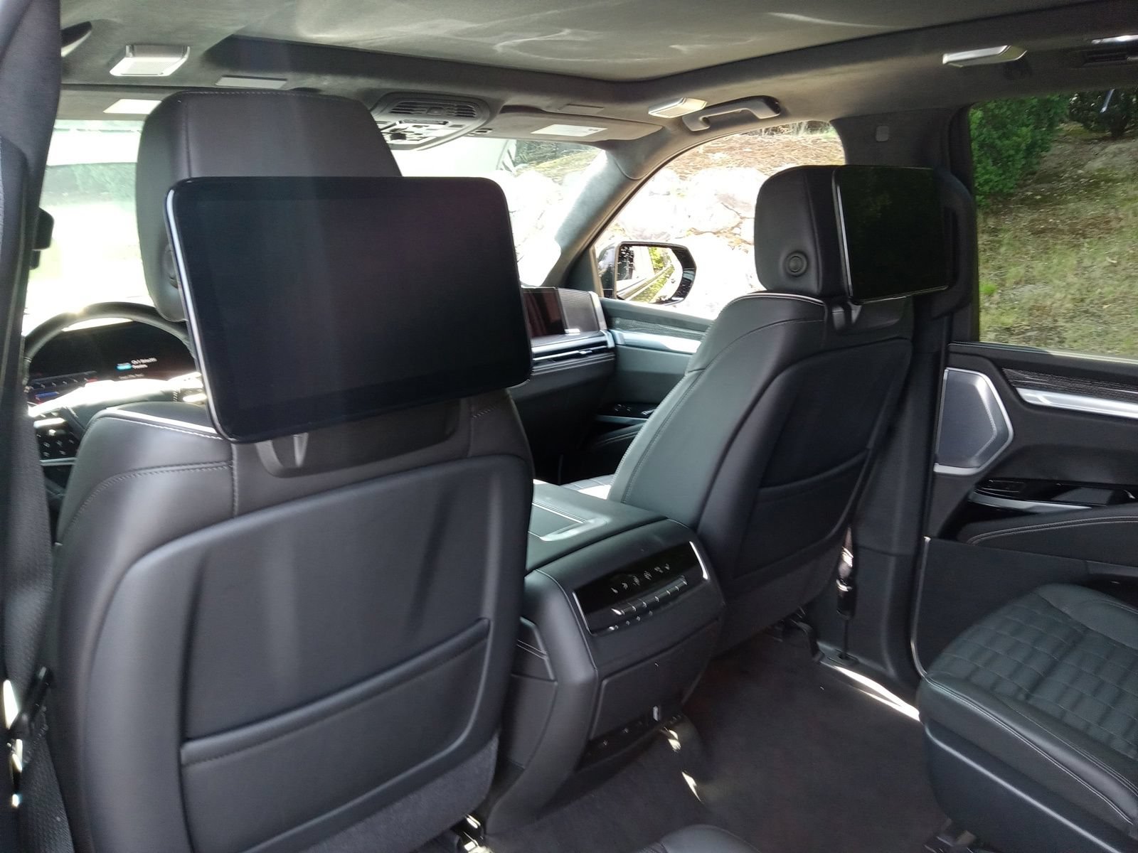 Certified 2025 Cadillac Escalade V AWD/4WD image 26