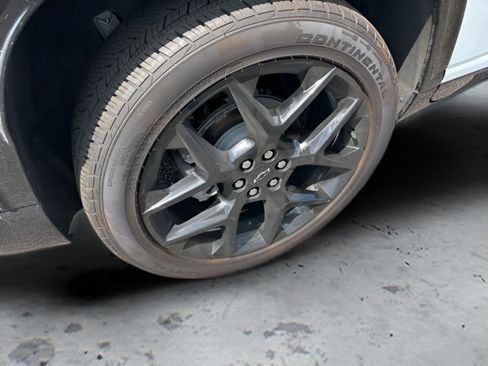 Used 2026 Chevrolet Traverse RS AWD/4WD image 9