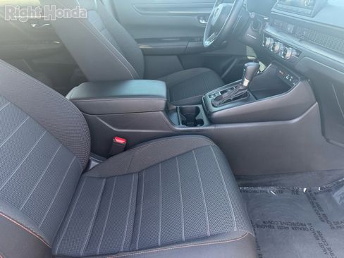 Used 2025 Honda CR-V Sport image 29