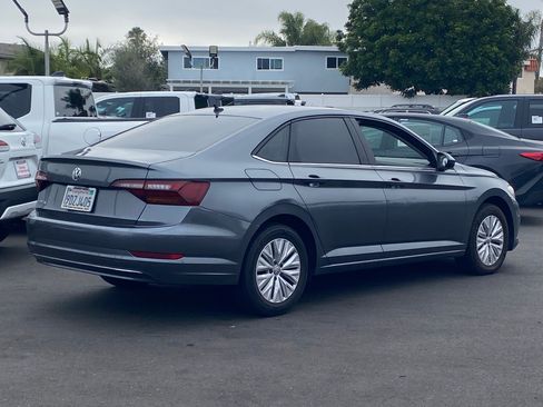 Used 2019 Volkswagen Jetta S w/ Driver Assistance Package FWD image 3