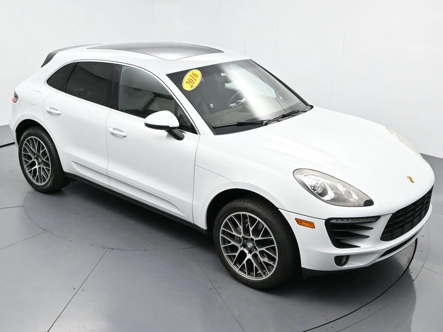 Used 2016 Porsche Macan S AWD/4WD image 44
