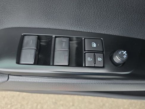 Used 2026 Toyota Camry LE w/ Convenience Package FWD image 28