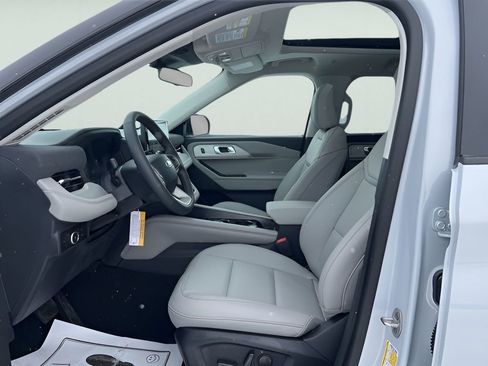 New 2026 Ford Explorer Active w/ Active Comfort Package image 23