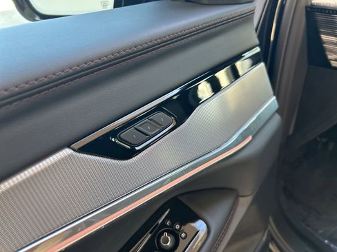 Used 2024 Jeep Wagoneer Launch Edition image 45