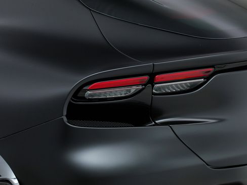 Certified 2025 Ferrari Purosangue image 18