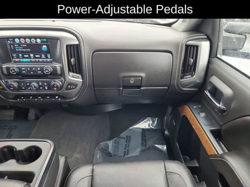 Used 2019 Chevrolet Silverado 2500 LTZ w/ Duramax Plus Package image 22