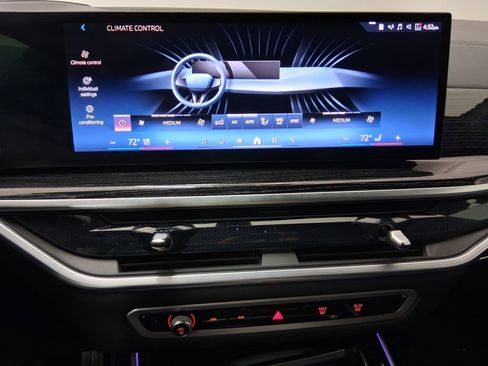 Certified 2025 BMW X7 xDrive40i w/ M Sport Package AWD/4WD image 25