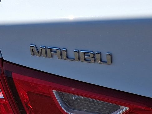 Used 2024 Chevrolet Malibu LT FWD image 17