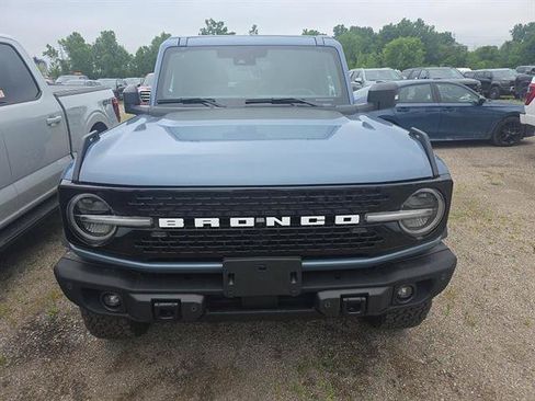 Used 2025 Ford Bronco Badlands AWD/4WD image 2