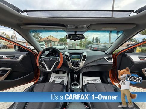 Used 2012 Hyundai Veloster w/ Style Pkg image 29