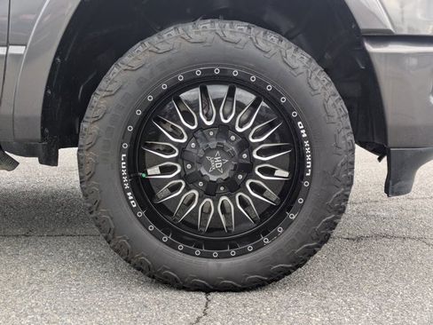 Used 2022 RAM 1500 Limited w/ Body Color Bumper Group image 10