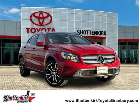 Used 2016 Mercedes-Benz GLA 250 4MATIC image 1