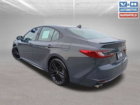 Used 2025 Toyota Camry SE FWD image 23