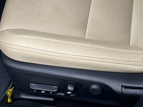 Used 2015 Lexus IS 250 image 23