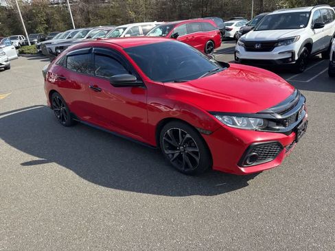 Used 2018 Honda Civic Sport image 12