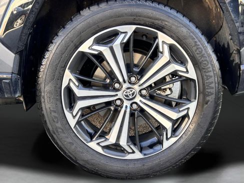 Used 2021 Toyota RAV4 XSE image 32