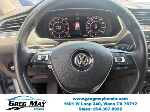 Used 2019 Volkswagen Tiguan SEL FWD image 16